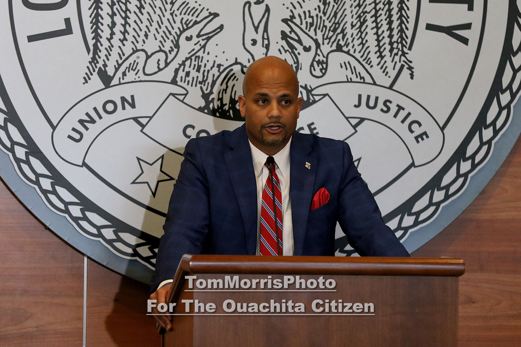 017-20211201-SonnyCumbiePresser.jpg